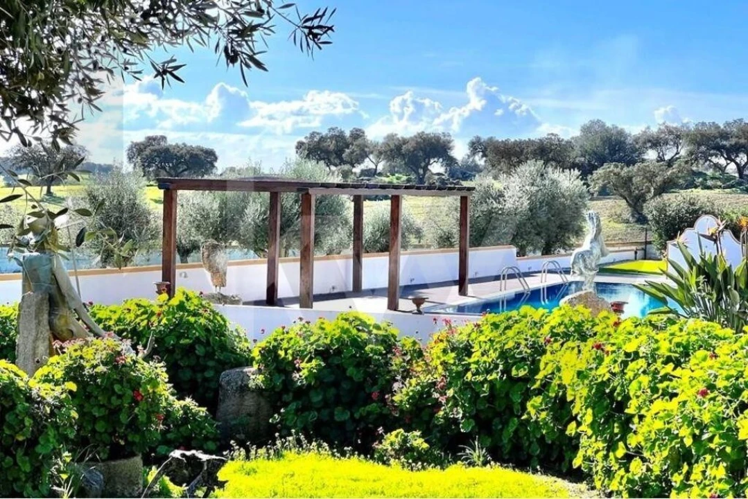 Moradia T7 para Venda em Assunção Foto 30