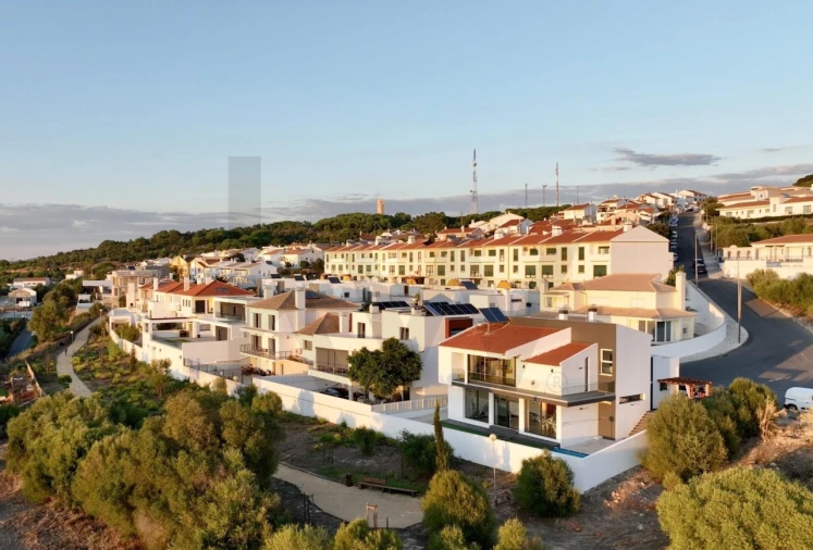 Moradia T3 para Venda em Santiago do Cacém, Santa Cruz e São Bartolomeu da Serra Foto 10