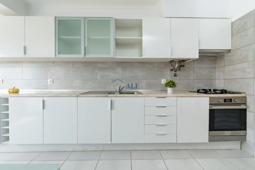 Apartamento T3 para Venda em Vialonga Foto 1