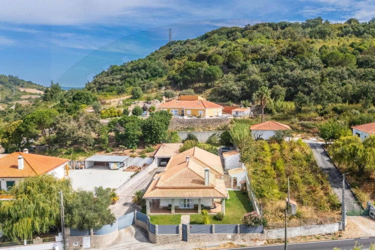 Moradia T3 para Venda em Sobral de Monte Agraço Foto 3