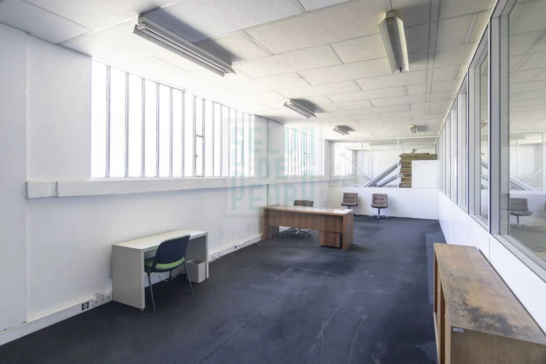 Loja para Venda em Coronado (São Romão e São Mamede) Foto 10