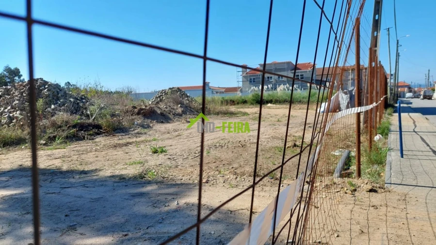 Terreno para Venda em Esmoriz Foto 6