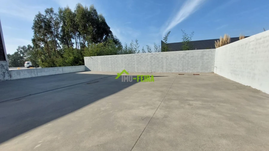 Loja para Venda em Fiães Foto 44