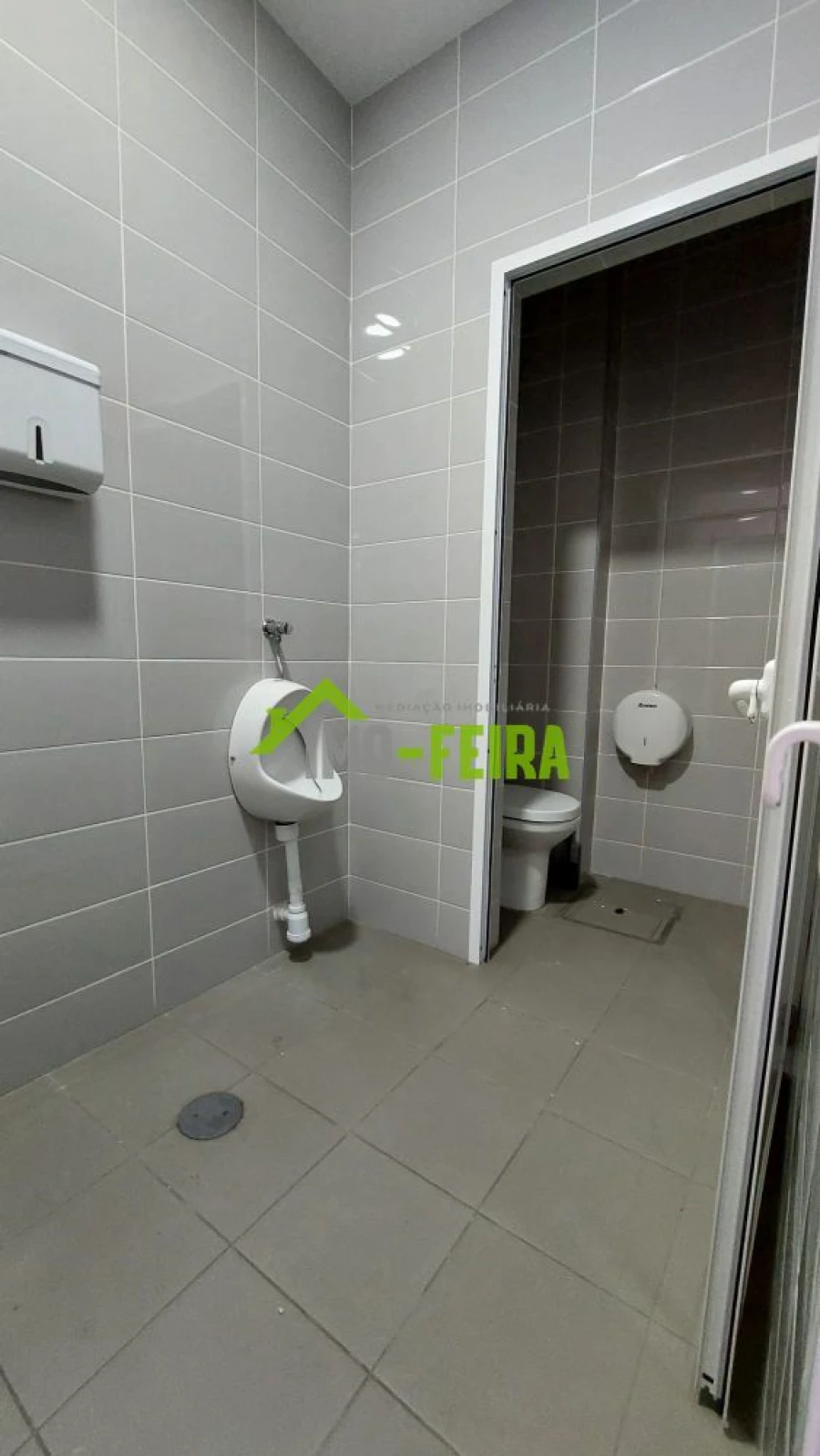 Loja para Venda em Fiães Foto 35