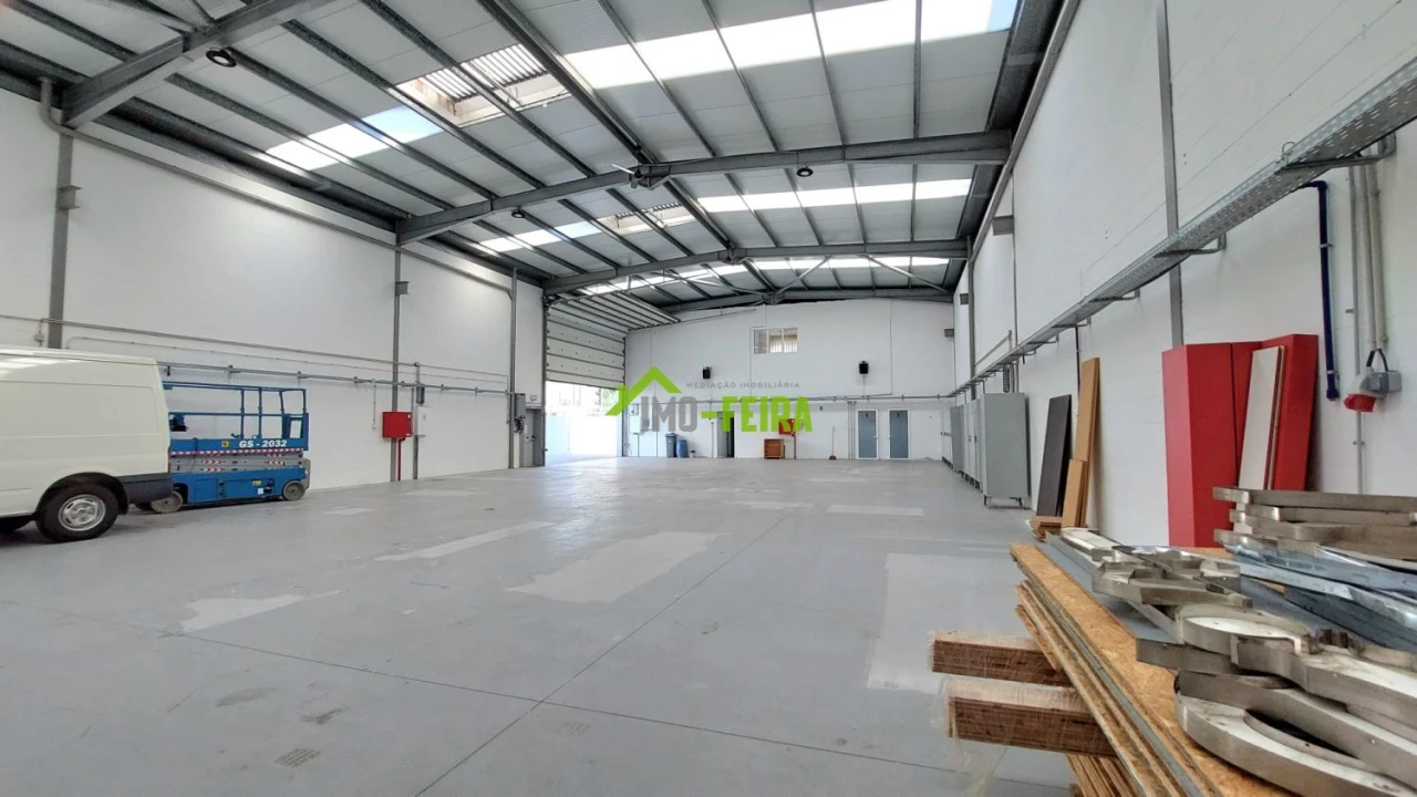 Loja para Venda em Fiães Foto 6