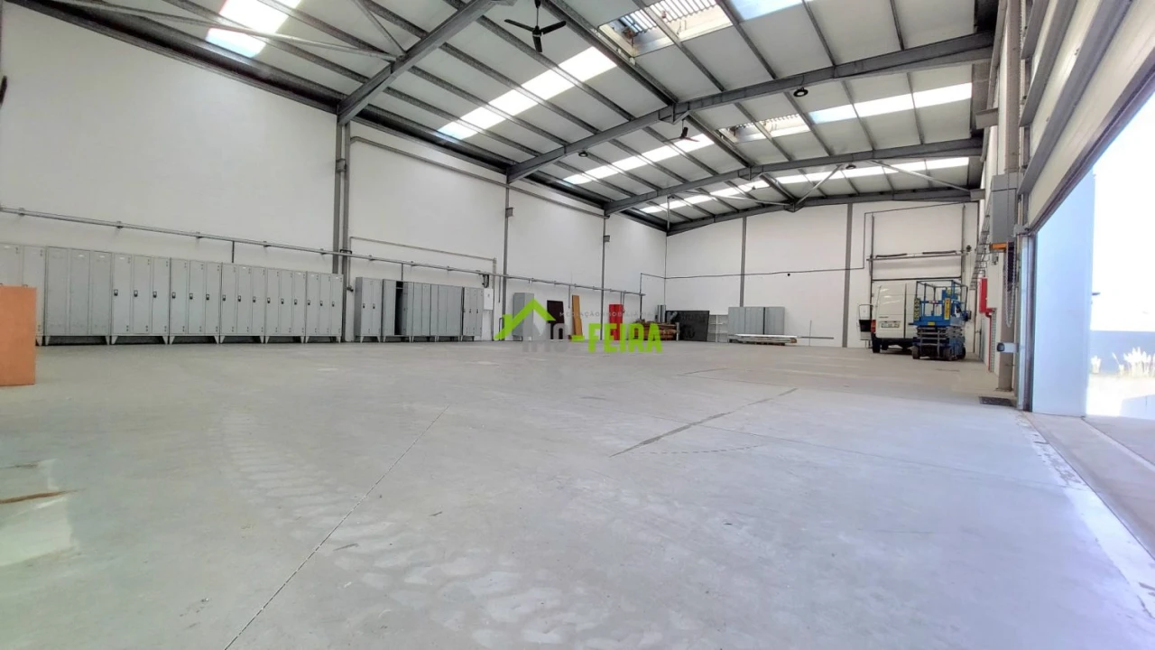 Loja para Venda em Fiães Foto 7