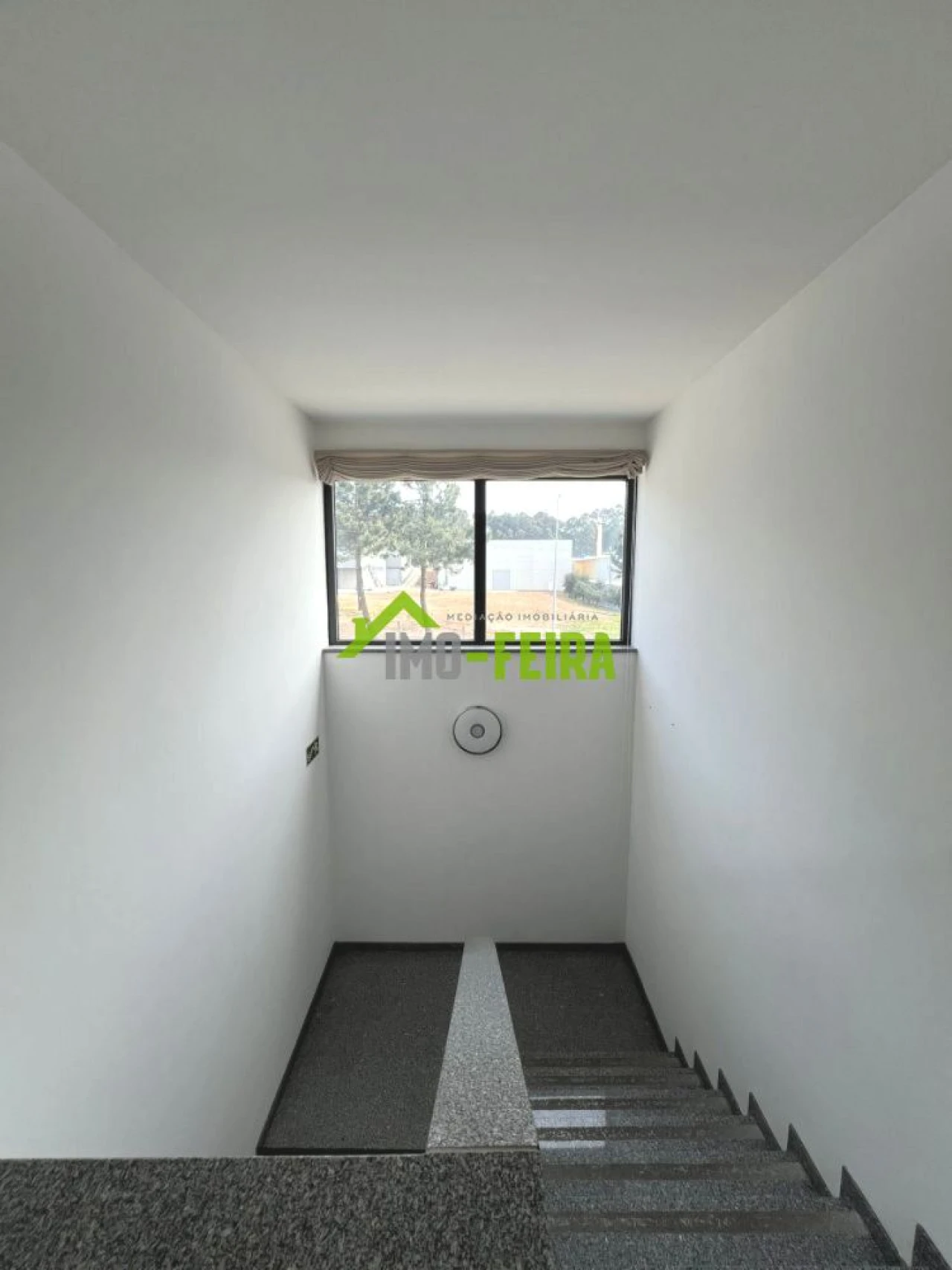 Loja para Venda em Fiães Foto 13