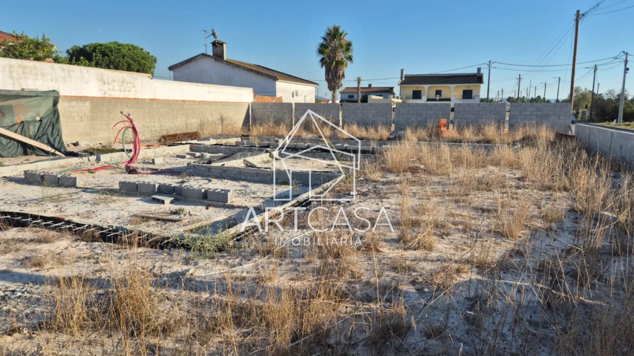Terreno para Venda em Quinta do Conde Foto 1