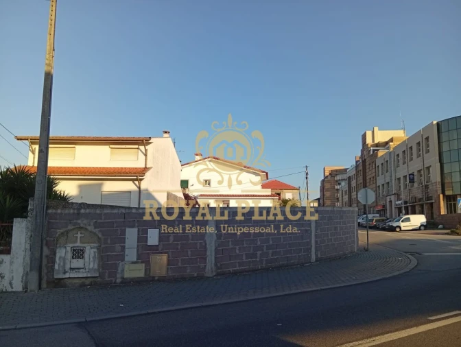 Terreno para Venda em Santa Maria de Lamas Foto 4