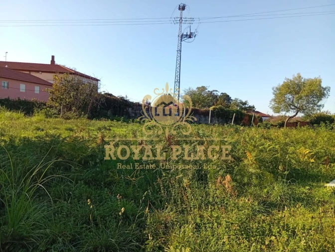 Terreno para Venda em Paços de Brandão Foto 2