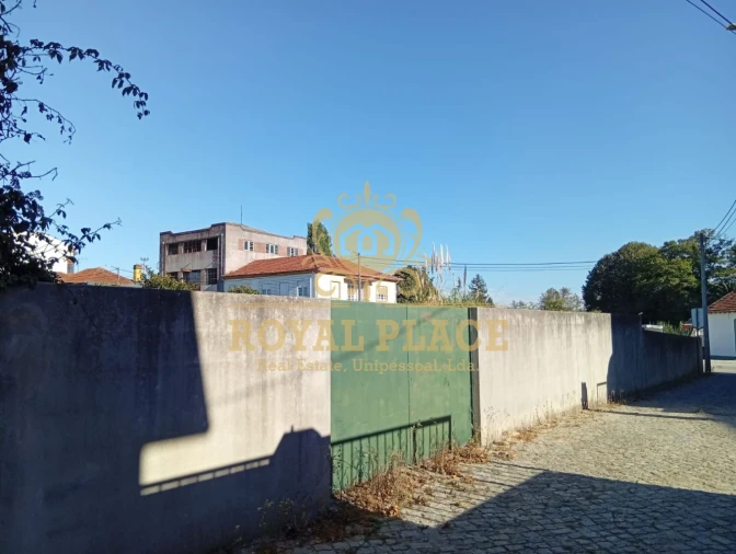 Terreno para Venda em Paços de Brandão Foto 8