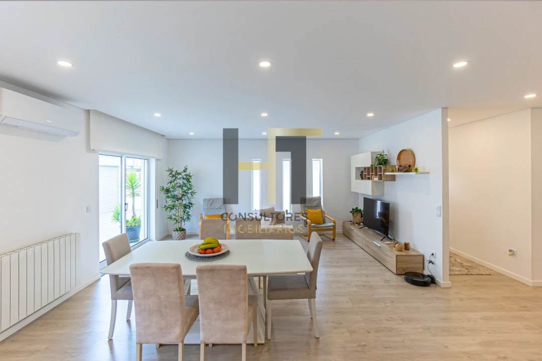 Apartamento T3 para Venda em Nogueira e Silva Escura Foto 4