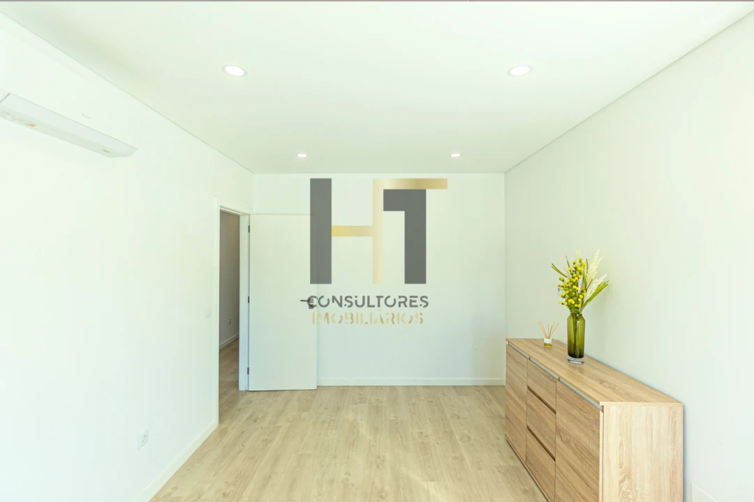 Apartamento T3 para Venda em Nogueira e Silva Escura Foto 14