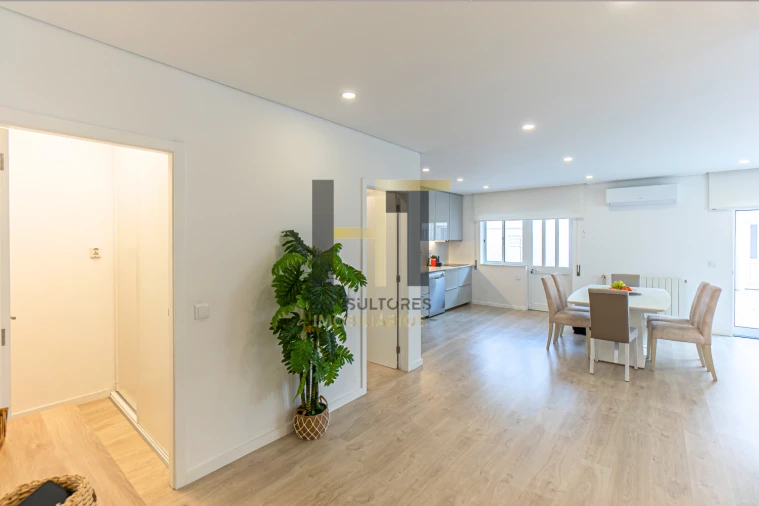 Apartamento T3 para Venda em Nogueira e Silva Escura Foto 8