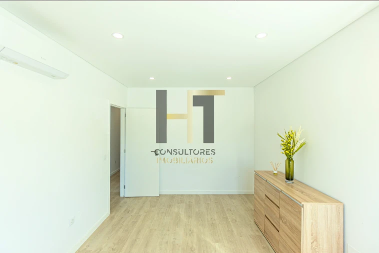 Apartamento T3 para Venda em Nogueira e Silva Escura Foto 14