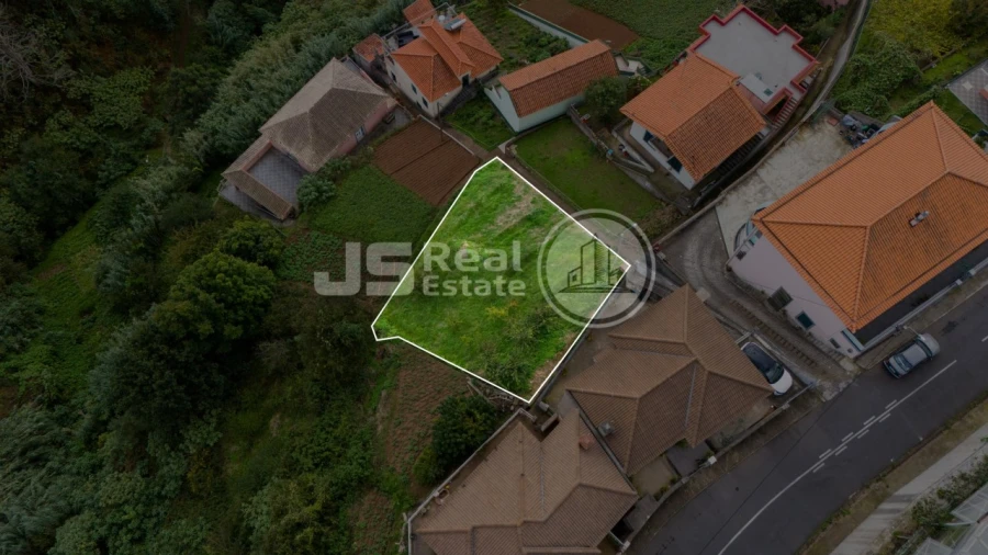 Terreno para Venda em Estreito de Camara de Lobos Foto 3