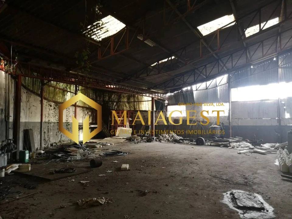 Armazém para Venda em Carvalhosa Foto 5