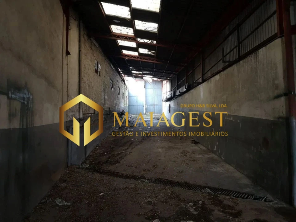 Armazém para Venda em Carvalhosa Foto 8