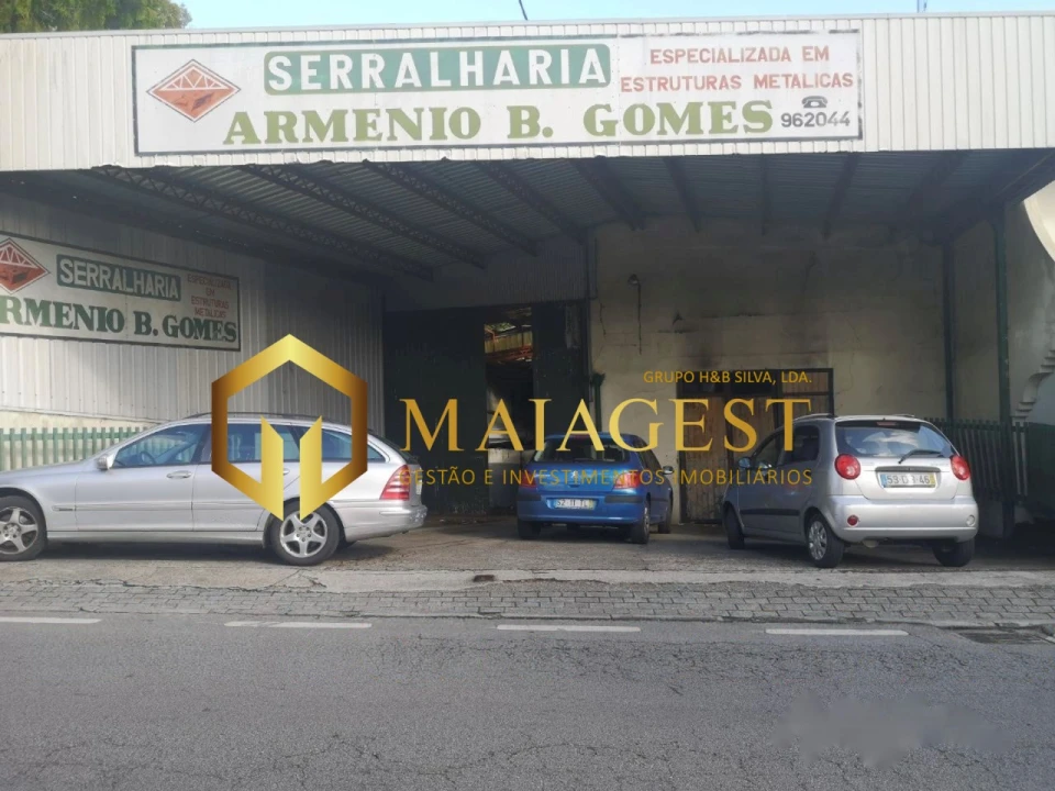 Armazém para Venda em Carvalhosa Foto 11