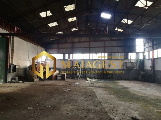 Armazém para Venda em Carvalhosa Foto 4