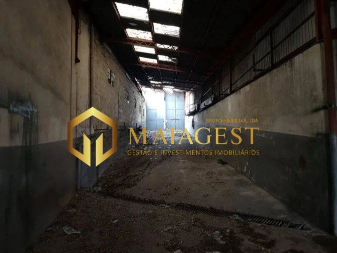 Armazém para Venda em Carvalhosa Foto 8