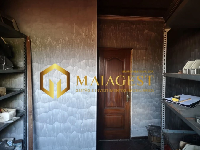 Armazém para Venda em Carvalhosa Foto 10