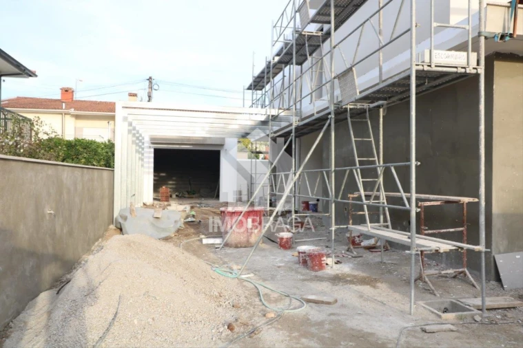 Moradia T4 para Venda em Palmeira Foto 7