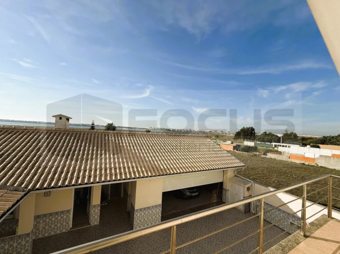 Moradia T4 para Venda em Gafanha da Encarnação Foto 6