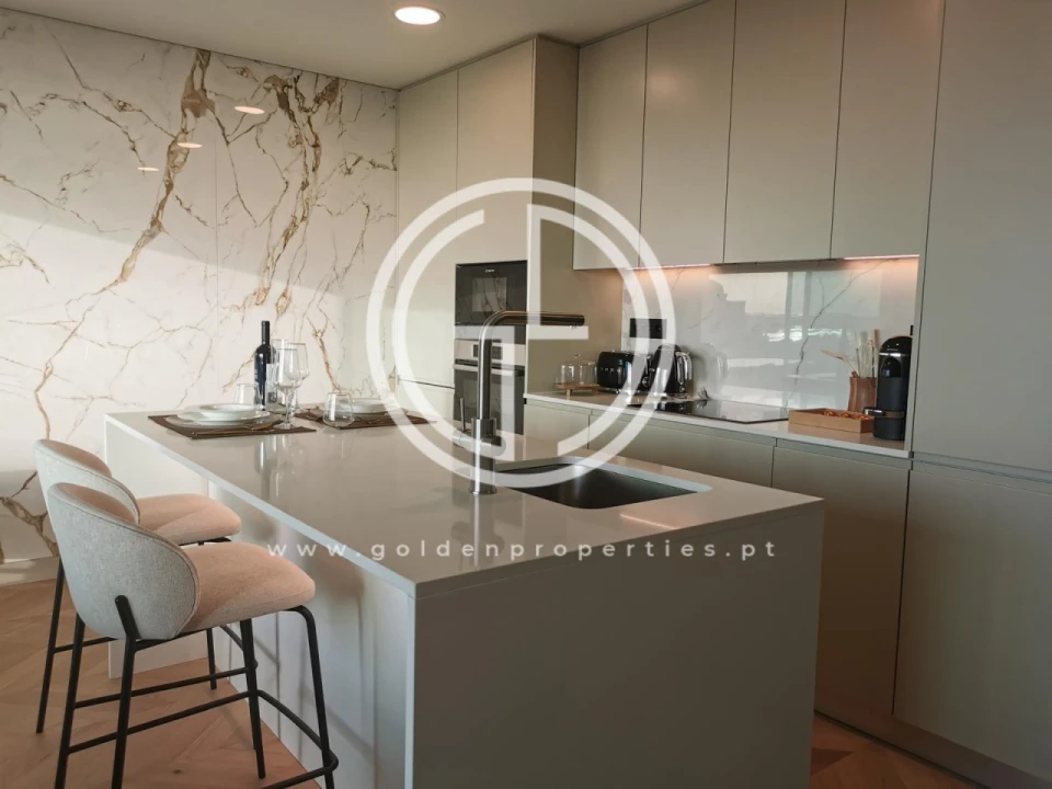 Apartamento T2 para Venda em Faro (Sé e São Pedro) Foto 1
