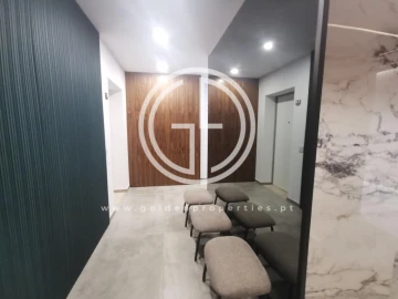 Apartamento T2 para Venda em Faro (Sé e São Pedro)