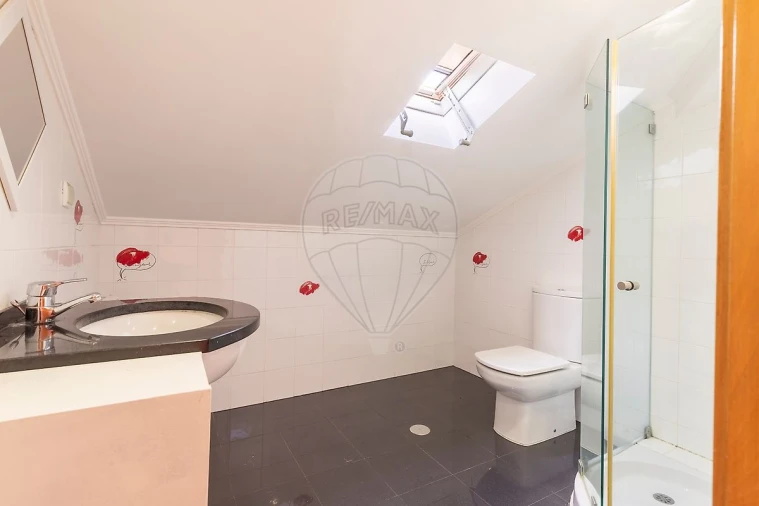 Moradia T4 para Venda em A dos Cunhados e Maceira Foto 25