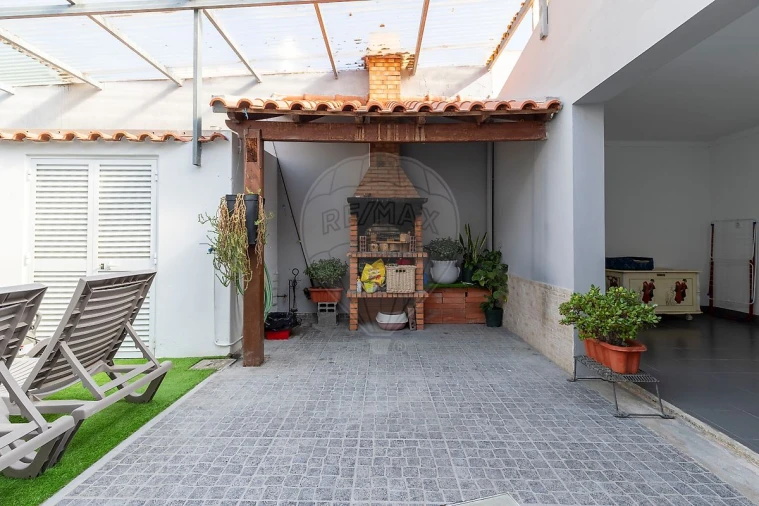 Moradia T4 para Venda em A dos Cunhados e Maceira Foto 33