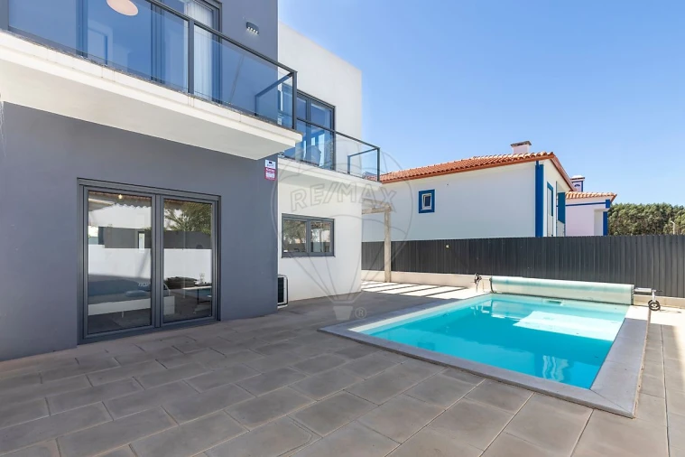 Moradia T3 para Venda em A dos Francos Foto 36