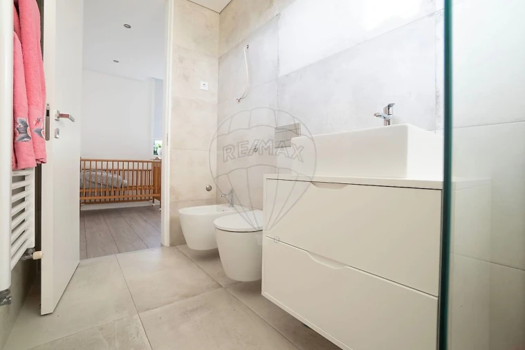 Moradia T4 para Venda em Macieira de Cambra Foto 24