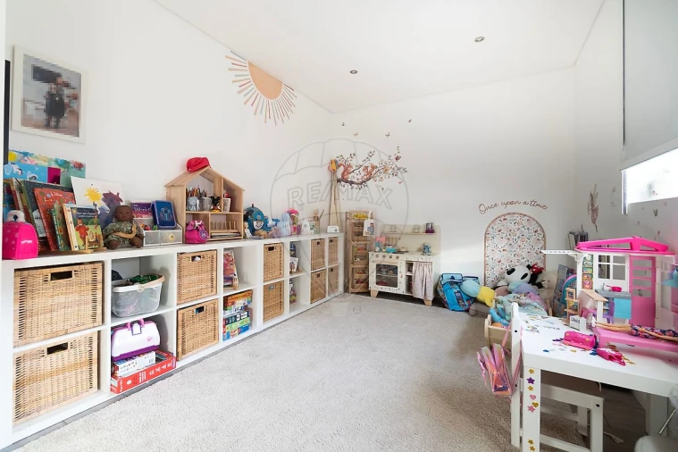 Moradia T4 para Venda em Macieira de Cambra Foto 35