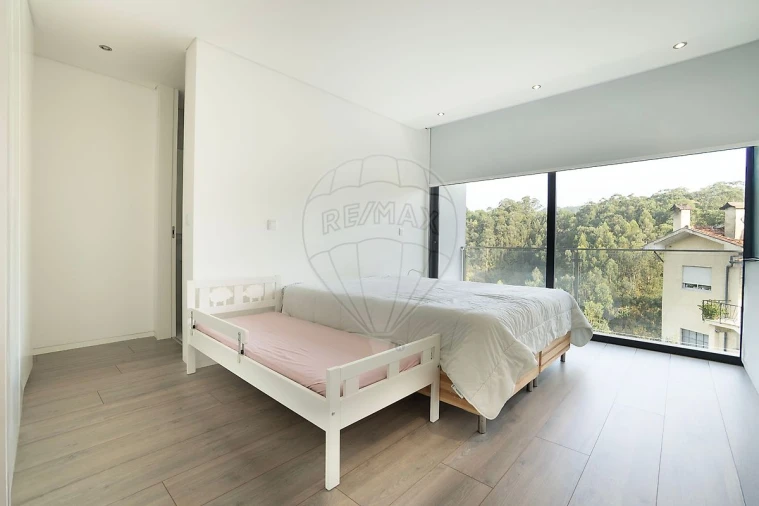 Moradia T4 para Venda em Macieira de Cambra Foto 30