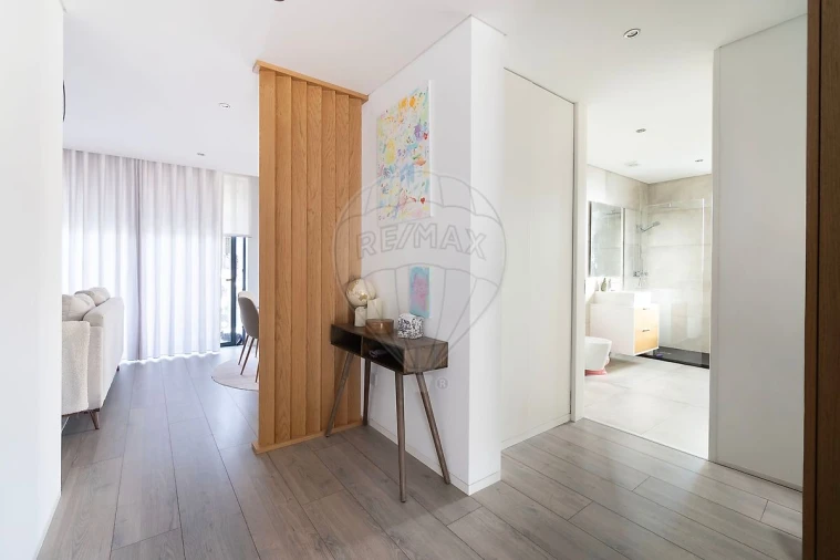 Moradia T4 para Venda em Macieira de Cambra Foto 6