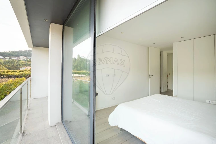 Moradia T4 para Venda em Macieira de Cambra Foto 31