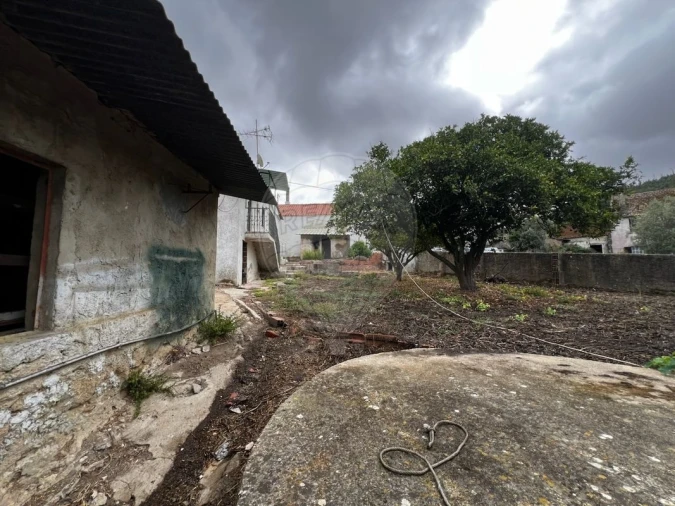 Moradia T2 para Venda em Lousa Foto 9