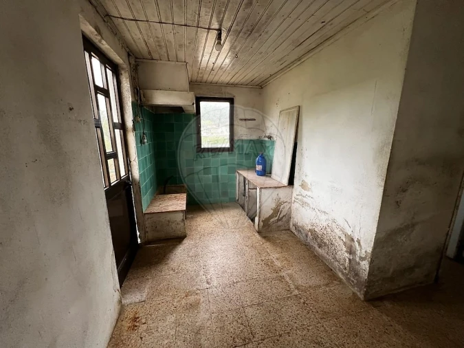 Moradia T2 para Venda em Lousa Foto 2