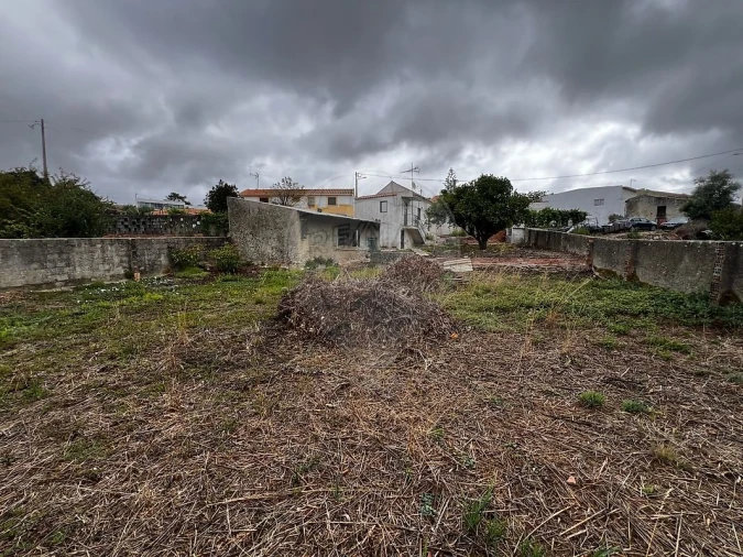 Moradia T2 para Venda em Lousa Foto 8