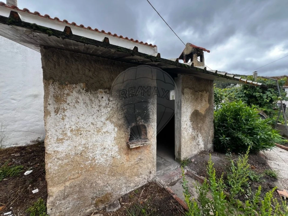 Moradia T2 para Venda em Lousa Foto 7