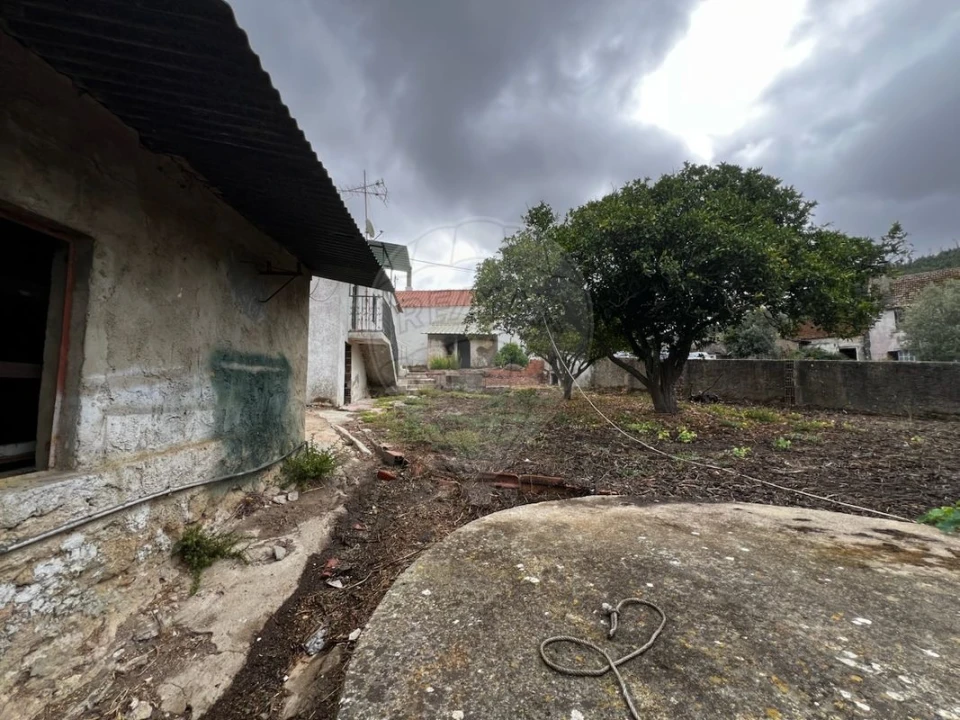 Moradia T2 para Venda em Lousa Foto 9