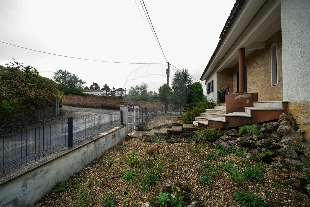 Moradia T3 para Venda em Recardães e Espinhel Foto 30