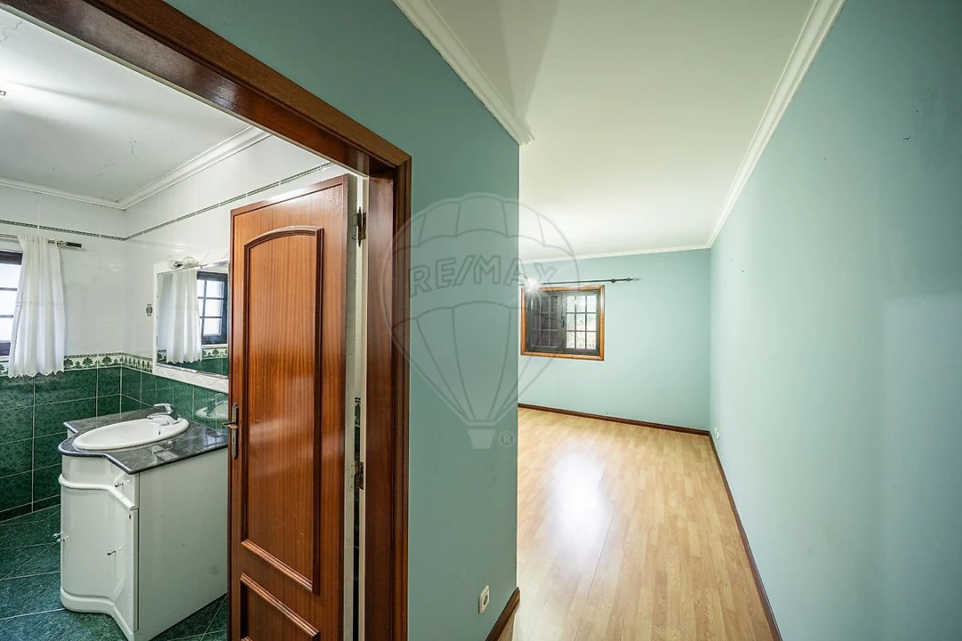 Moradia T3 para Venda em Recardães e Espinhel Foto 13