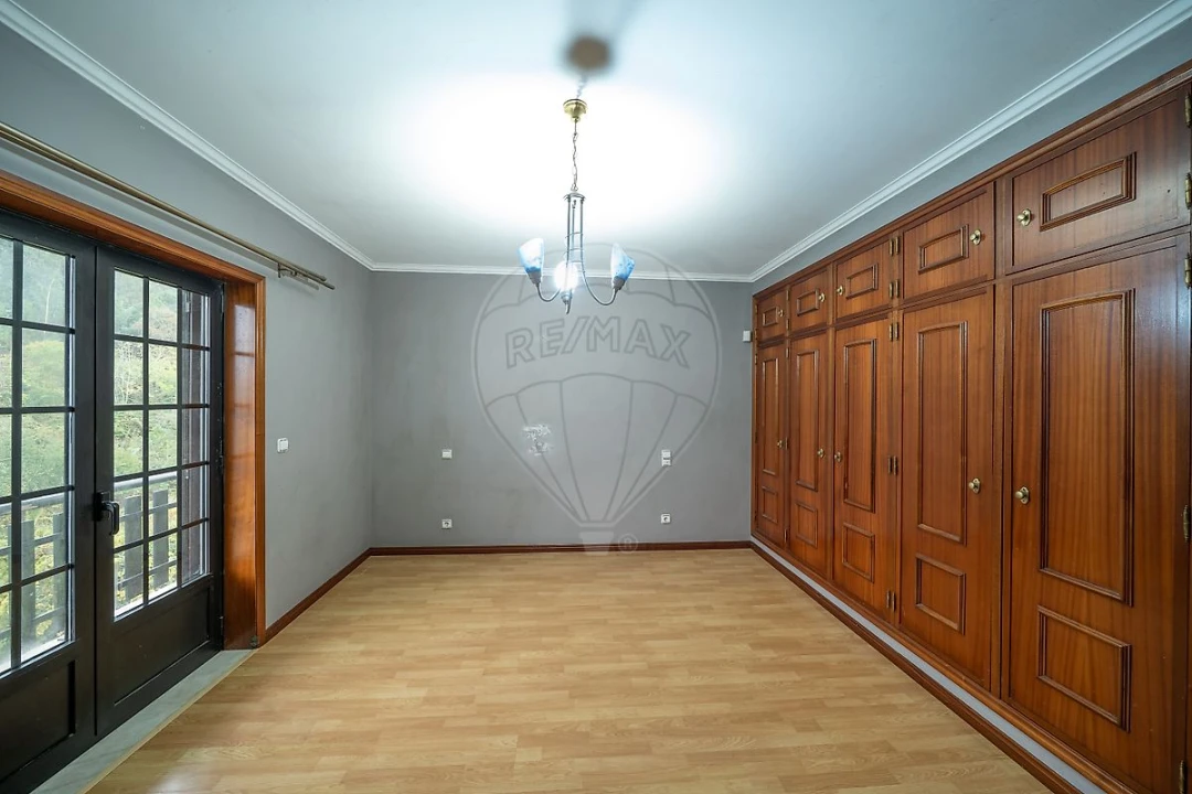 Moradia T3 para Venda em Recardães e Espinhel Foto 11