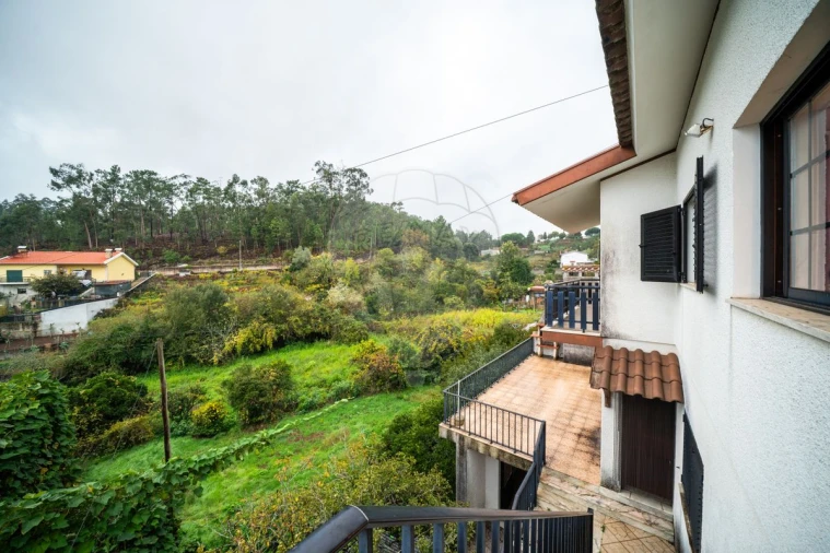 Moradia T3 para Venda em Recardães e Espinhel Foto 31