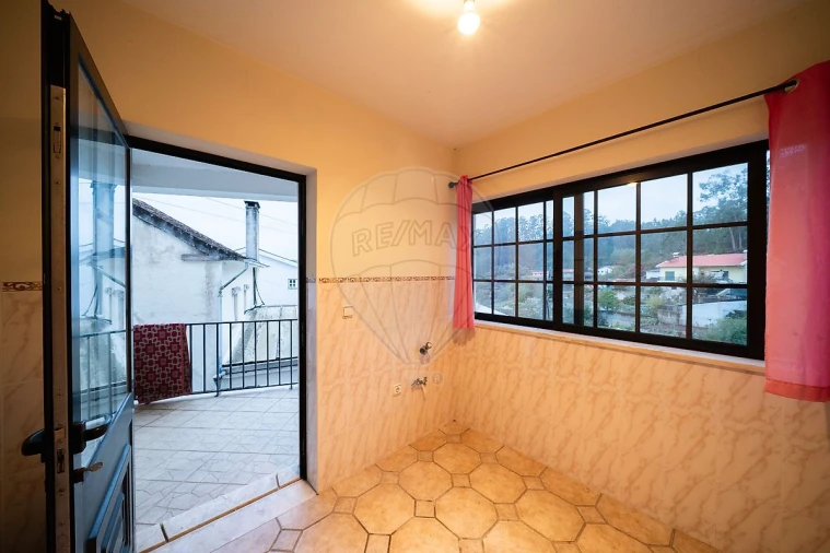 Moradia T3 para Venda em Recardães e Espinhel Foto 22