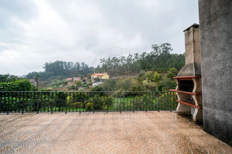 Moradia T3 para Venda em Recardães e Espinhel Foto 27