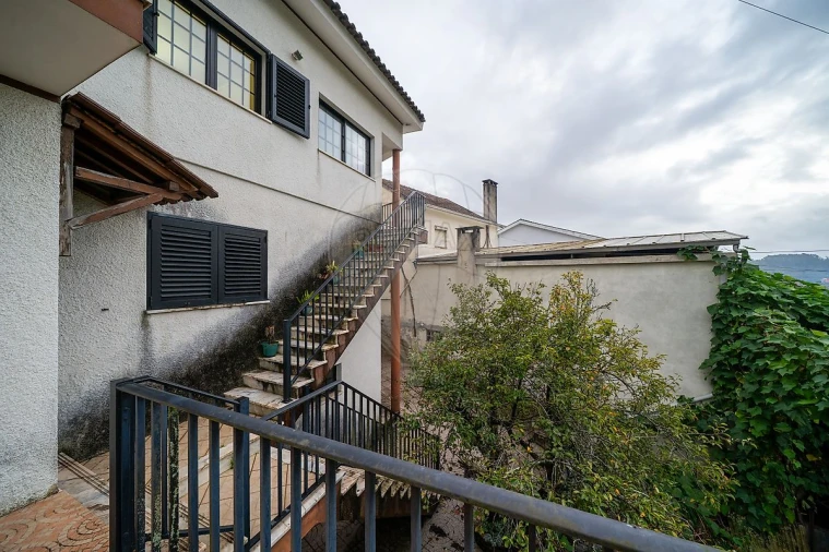 Moradia T3 para Venda em Recardães e Espinhel Foto 26